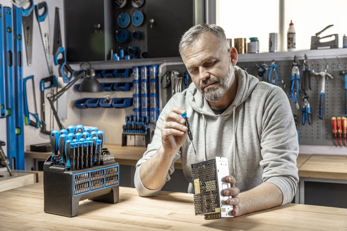 HT1S099 - HT1S099_Zestaw wkretakow i koncowek wkretakowych_1.jpg